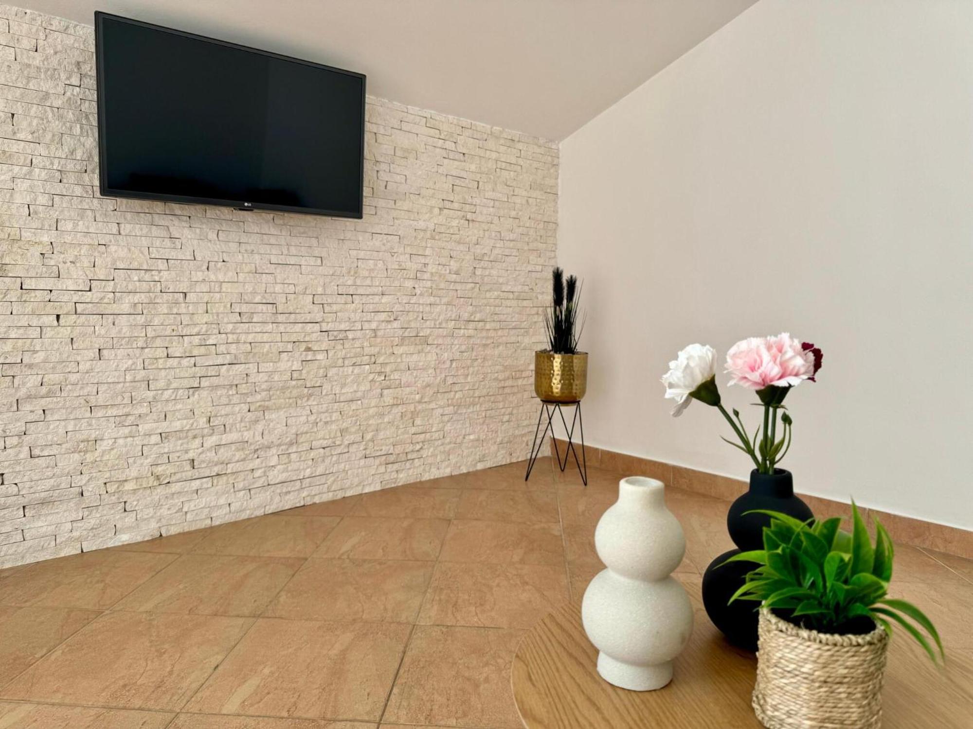 Apartments Franko Povljana Cameră foto