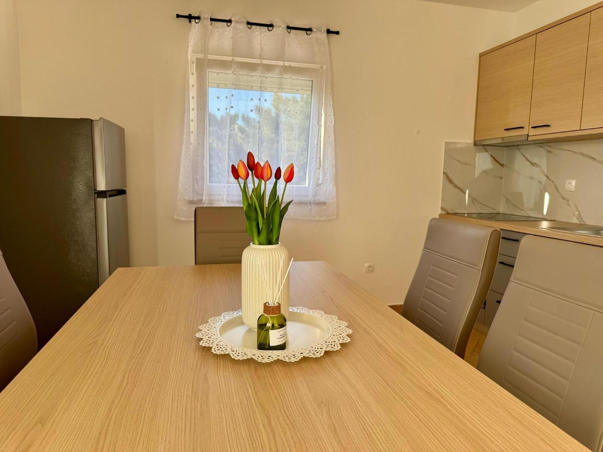 Apartments Franko Povljana Cameră foto